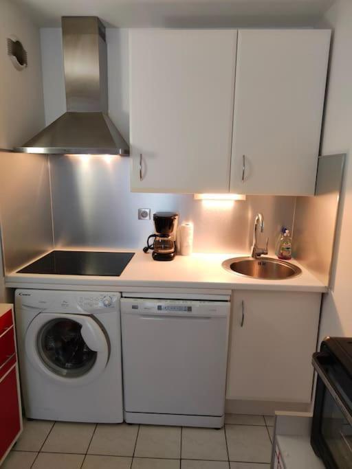 Appartement 2 Pieces Avec Une Grande Terrasse, 3 Etoiles, Wifi, Box Pour Vehicule Et Velos Ле-Сабль-д’Олон Экстерьер фото