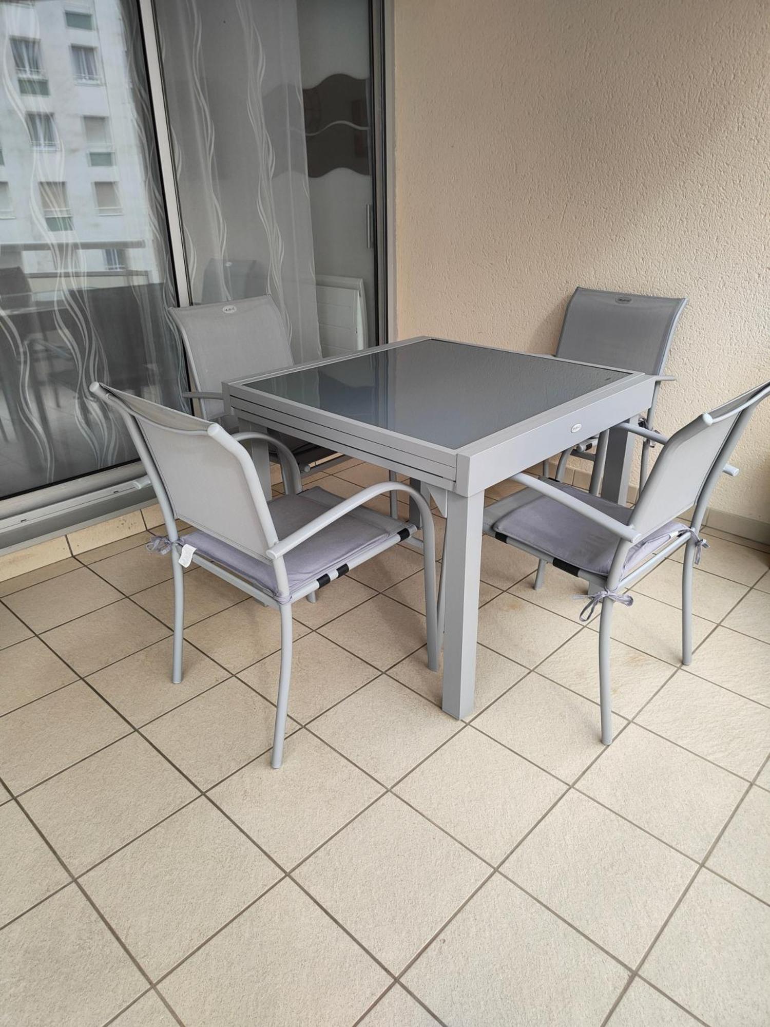 Appartement 2 Pieces Avec Une Grande Terrasse, 3 Etoiles, Wifi, Box Pour Vehicule Et Velos Ле-Сабль-д’Олон Экстерьер фото