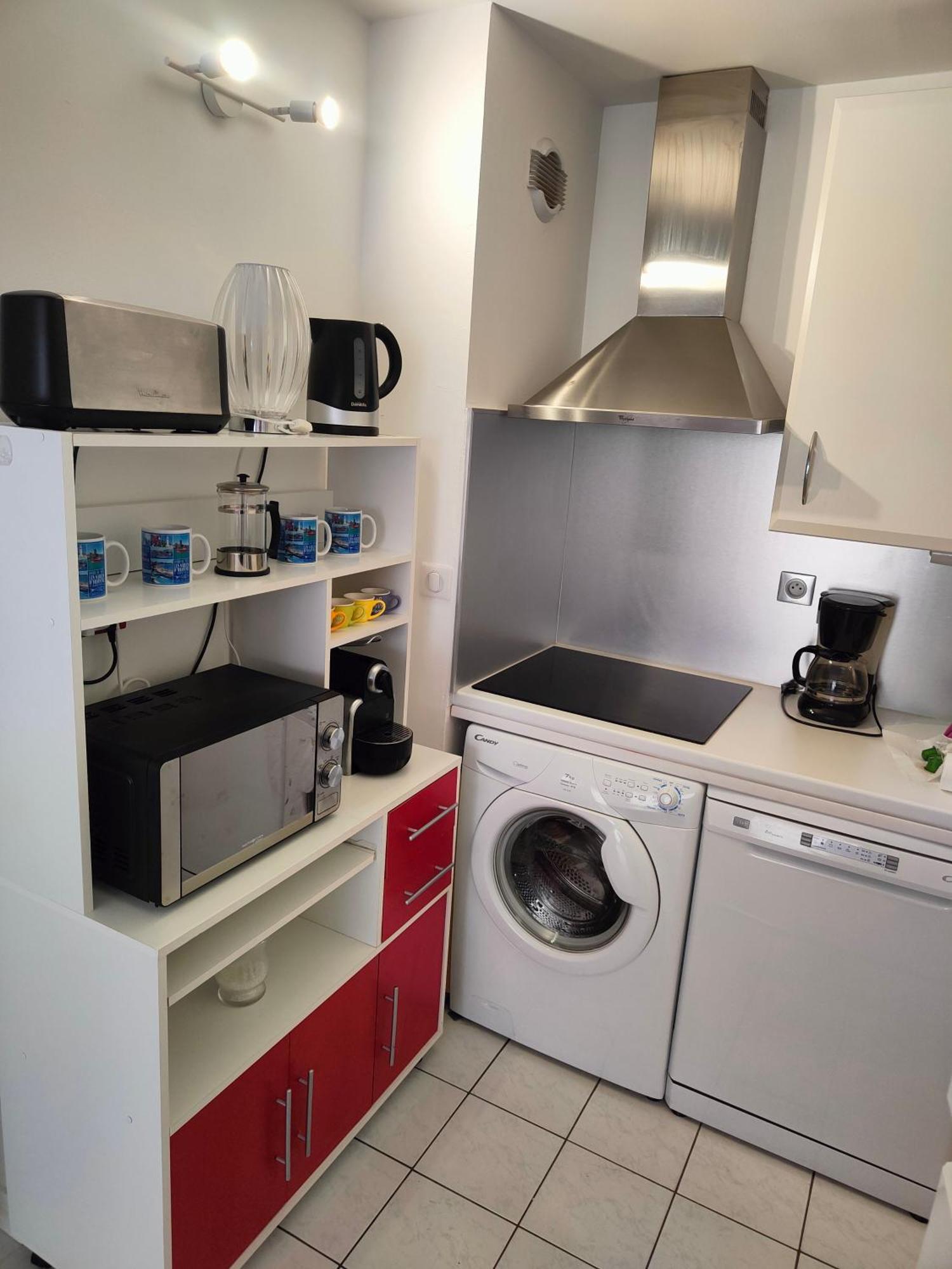 Appartement 2 Pieces Avec Une Grande Terrasse, 3 Etoiles, Wifi, Box Pour Vehicule Et Velos Ле-Сабль-д’Олон Экстерьер фото