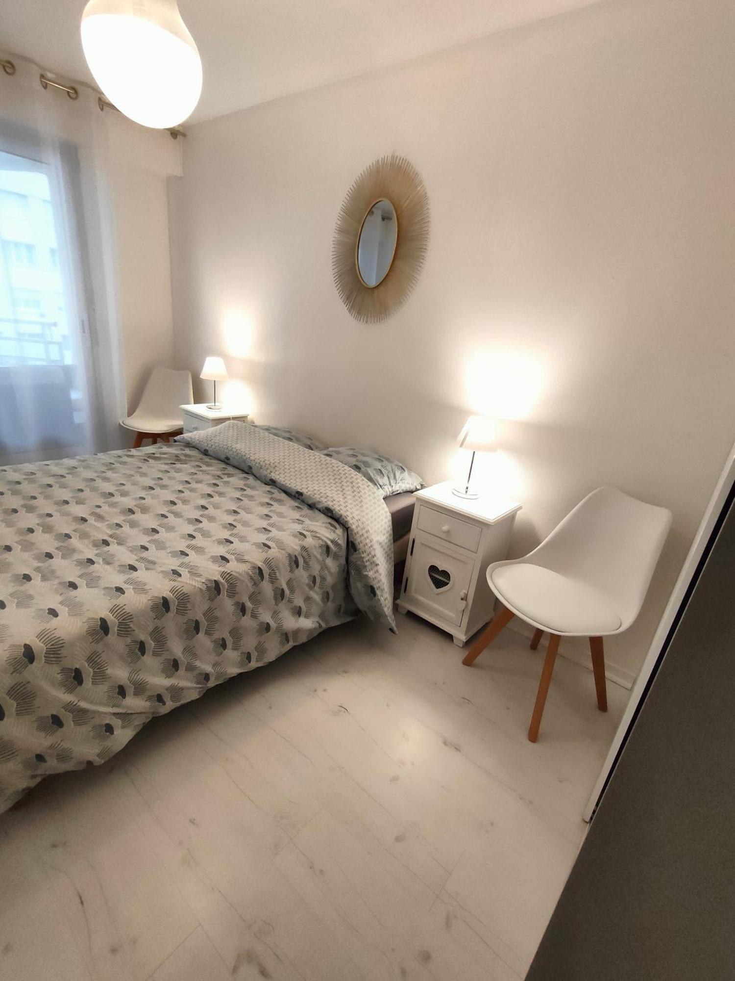 Appartement 2 Pieces Avec Une Grande Terrasse, 3 Etoiles, Wifi, Box Pour Vehicule Et Velos Ле-Сабль-д’Олон Экстерьер фото